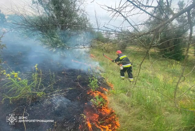 Сколько людей спасли и пожаров потушили чрезвычайники Днепропетровщины за неделю