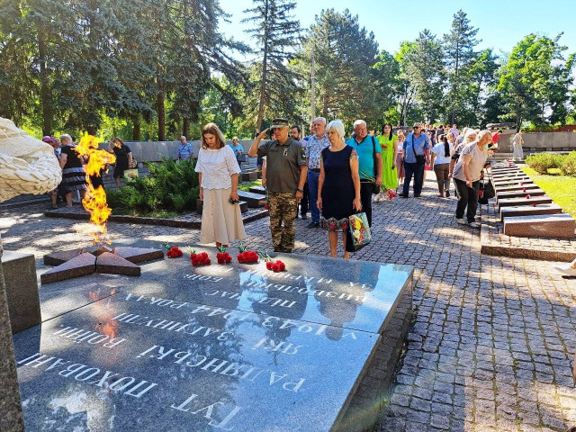 У Криворізькому парку «Шахтарський» вшанували пам’ять жертв Другої світової війни