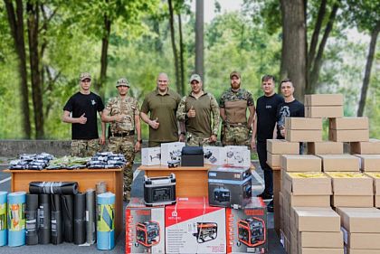 Студенческая лига Днепропетровщины собрала более 800 тысяч гривен для армии