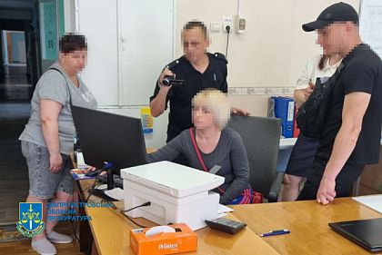 На Днепропетровщине экс-бухгалтера лицея будут судить за присвоение миллиона гривен