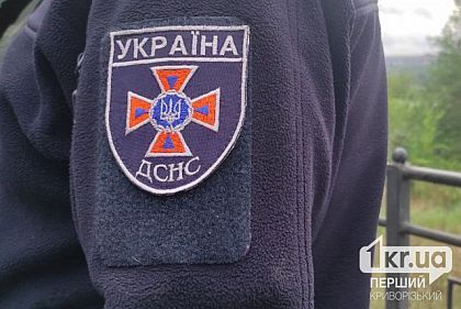 Ворог вдарив повторно: під час ліквідації наслідків обстрілу на Нікопольщині постраждав рятувальник