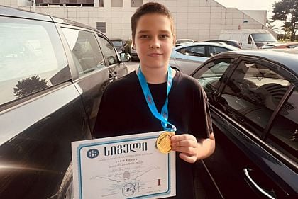 Криворожский пловец получил два золота на чемпионате Аджарии - Грузия