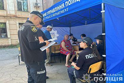 На месте ракетного удара по дому в Кривом Роге работают все службы полиции