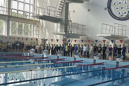 Криворожане получили 28 призовых мест на Чемпионат города по плаванию