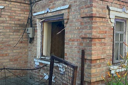 Дроны, артиллерия и сбросы боеприпасов: оккупанты атаковали Никопольщину