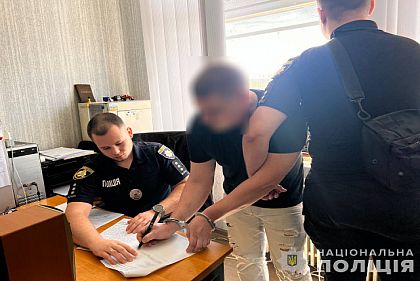 Криворожанин применил слезоточивый баллончик во время сопротивления правоохранителю