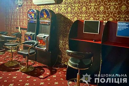 В Днепре сообщили о подозрении группе людей, которые организовали азартные игры