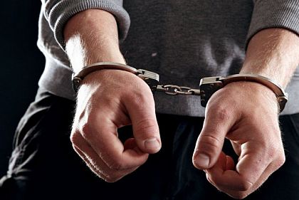 Криворожский суд вынес приговор мужчине за убийство четырех человек и незаконное оружие