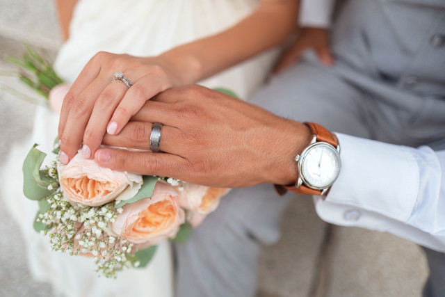 53% заяв про шлюб через Дію подають жінки: скільки пар вже скористалися послугою