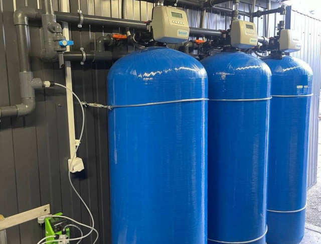 Сільська громада на Нікопольщині отримала мобільну станцію очищення води