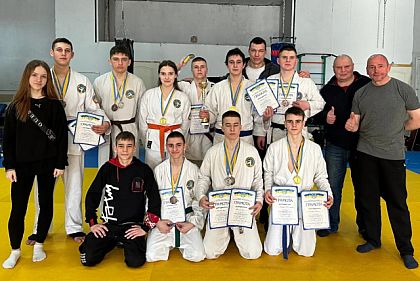 Криворізькі спортсмени здобули нагороди на Чемпіонаті України зі змішаних єдиноборств ММА