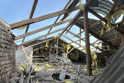 Никопольщина в течение суток подверглась 6 атакам дронами: пострадал человек