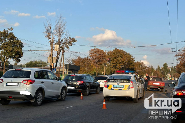 В Кривом Роге произошла авария на светофоре в Центрально-Городском районе города