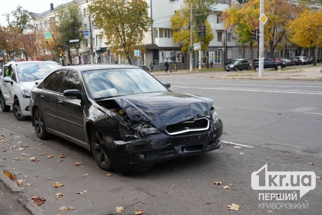 На 97 квартале в Кривом Роге произошло ДТП – столкнулись две машины