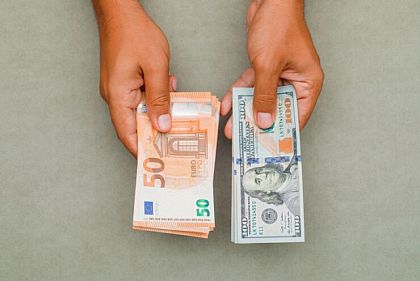 Доллар подорожал, евро подешевел: какой курс валют в Кривом Роге 23 октября