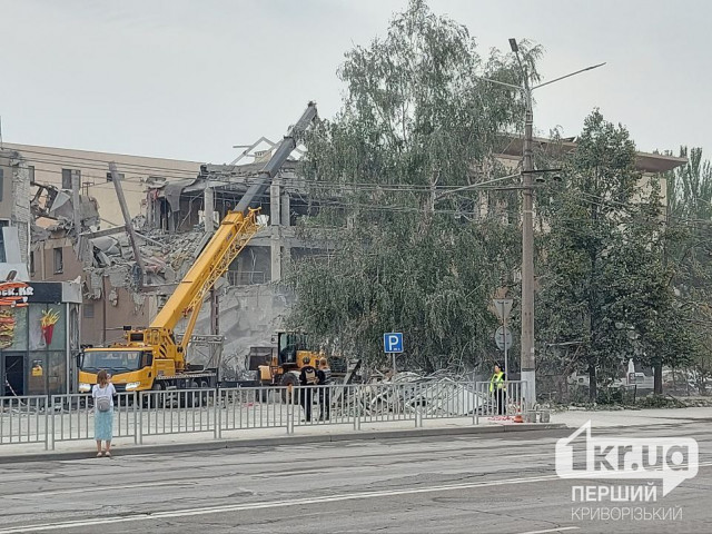 Через ракетний удар по Кривому Рогу перекрито проспект Металургів