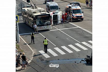 В Кривом Роге «скорая» попала в ДТП