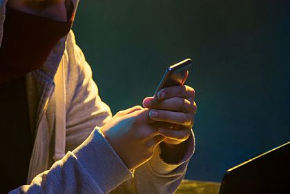 Зарплата до 10 000 гривен в день в ТикТок: криворожан предупреждают о мошенниках в WhatsApp