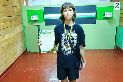 Юная криворожанка завоевала медаль на Чемпионате Украины по пулевой стрельбе
