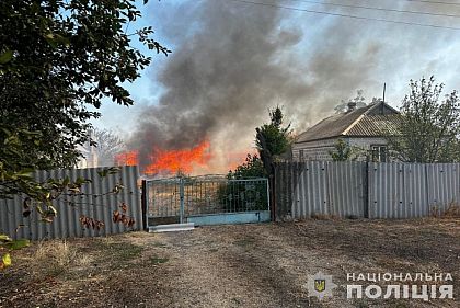 Полицейский на Криворожье спас из пожара двух детей