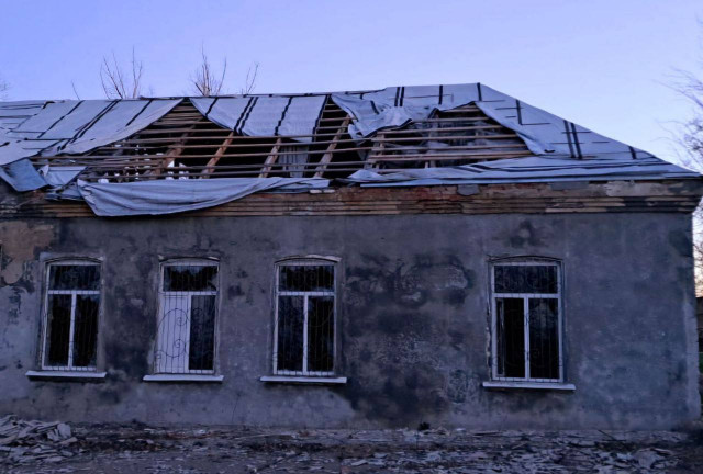 Россияне ночью в очередной раз обстреливали Никопольщину: есть повреждения