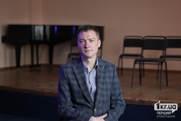 Артем Зінченко, керівник Big band Криворізького фахового музичного коледжу