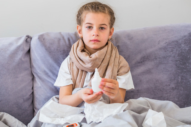 На Дніпропетровщині частка дітей серед захворілих на ГРВІ минулого тижня складала 49,5%
