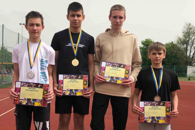 Юные криворожские спортсмены завоевали медали на областном чемпионате по легкой атлетике