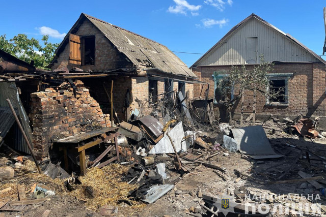 У Нікополі через обстріли постраждали дві жінки