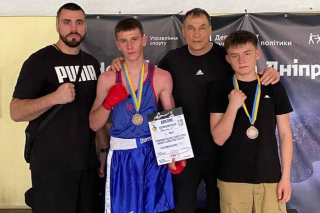 Криворожские боксеры завоевали призовые места на Чемпионате области по боксу