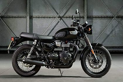 В Кривом Роге на временной остановке горел мотоцикл