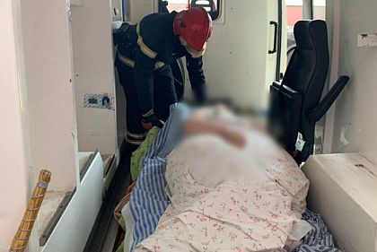 Криворожские чрезвычайники оказали помощь мужчине с избыточным весом