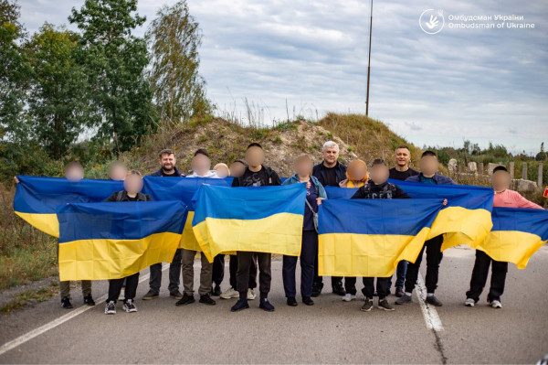 в Украину вернули детей