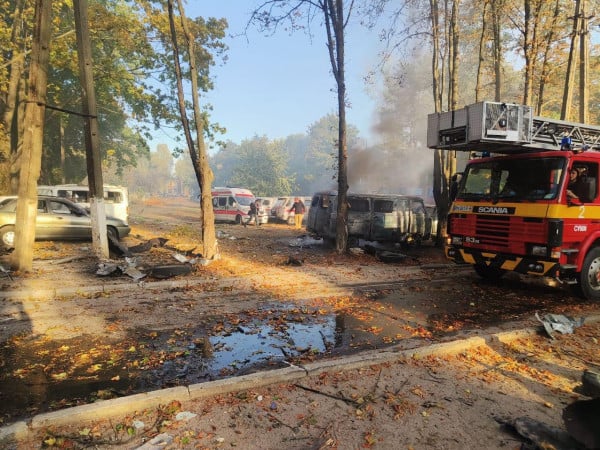 Наслідки ракетного удару по лікарні у Сумах