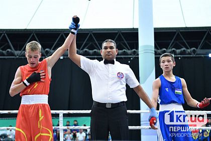 Боксер из Кривого Рога Богдан Смоляк завоевал серебро на Чемпионате Азии