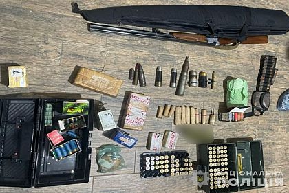 Полицейские Днепра задержали 46-летнего торговца оружием и боеприпасами