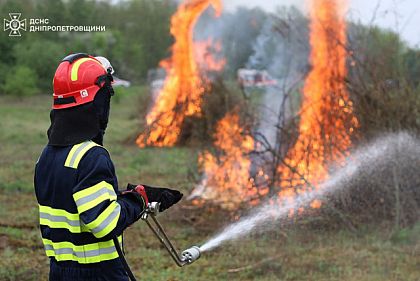 Чрезвычайная пожарная опасность на Днепропетровщине продлится еще два дня