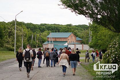 Криворожане посетили фотопрогулку в старинном парке города