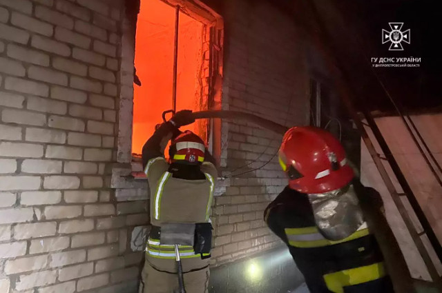 Пожар в Кривом Роге: горели домашние вещи