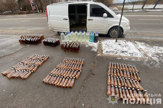 У водителя в Кривом Роге изъяли почти 400 литров безакцизного алкоголя