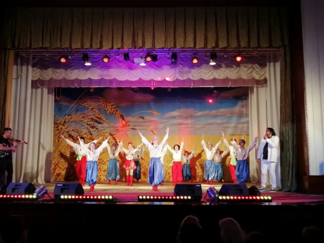 Криворожский ансамбль стал чемпионом Украины по современному и классическому танцу