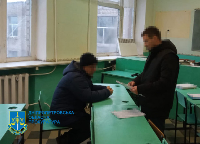 Эксдиректора профтеха с Днепропетровщины будут судить за растрату 1,3 миллиона гривен