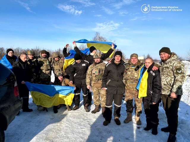 В Украину вернули 207 военнопленных