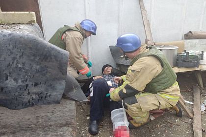 Из-за утреннего артобстрела в Никополе пострадали двое мужчин