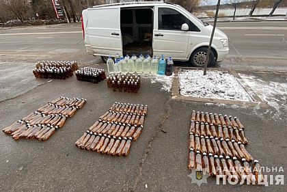 У водія в Кривому Розі вилучили майже 400 літрів безакцизного алкоголю