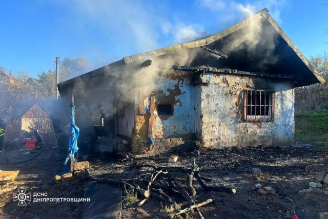 На пожаре в Кривом Роге пострадали трое детей — ФОТО