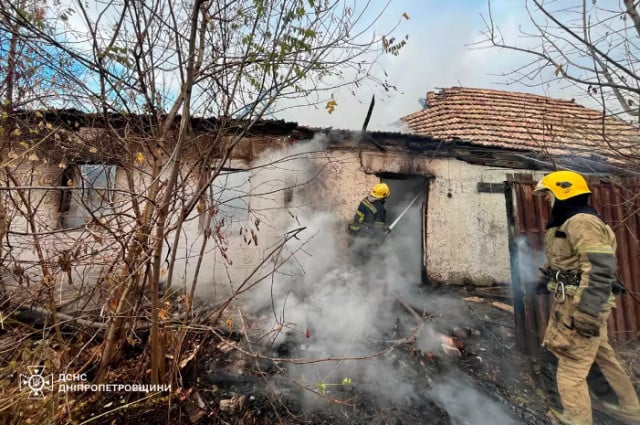 У Криворізькому районі горіли кімнати та дах житлового будинку