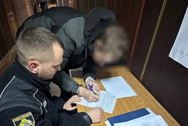 На Дніпропетровщині затримали чоловіка, який погрожував вбити дружину