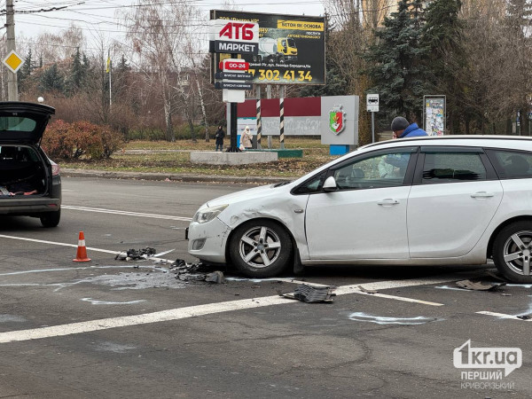 пошкоджена opel astra