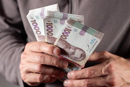 Чиновников Днепропетровской ОГА разоблачили на махинациях с финансированием дорог